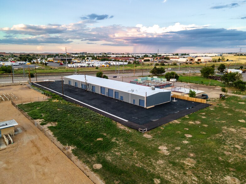 15370 E Smith Rd, Aurora, CO à louer - Photo de l’immeuble – Image 2 sur 18