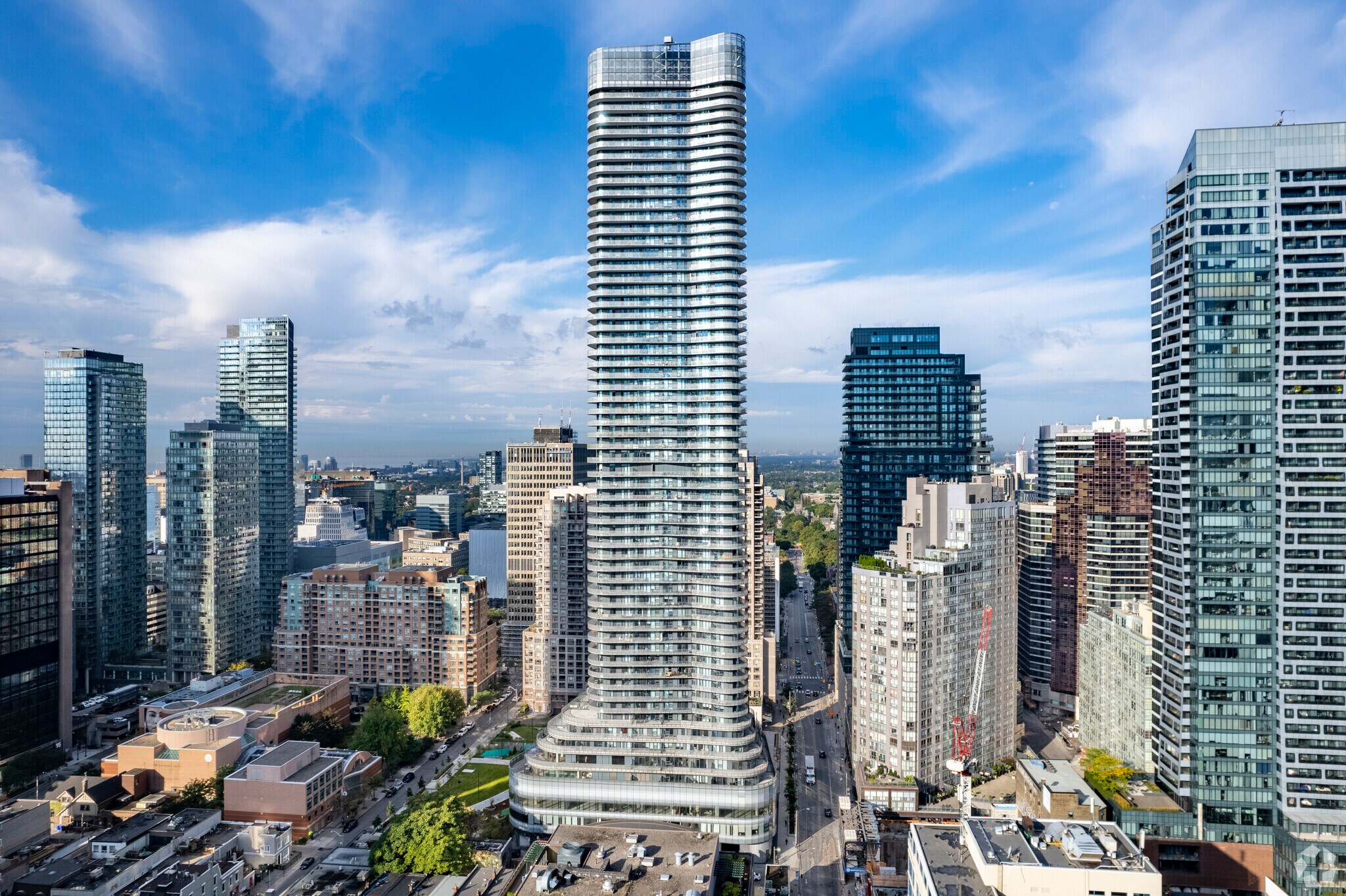 15 Wellesley St W, Toronto, ON à vendre Photo de l’immeuble– Image 1 sur 8