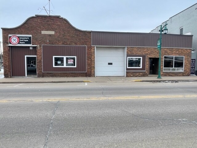 109 S Main St, Marion, WI à vendre Photo de l’immeuble– Image 1 sur 25