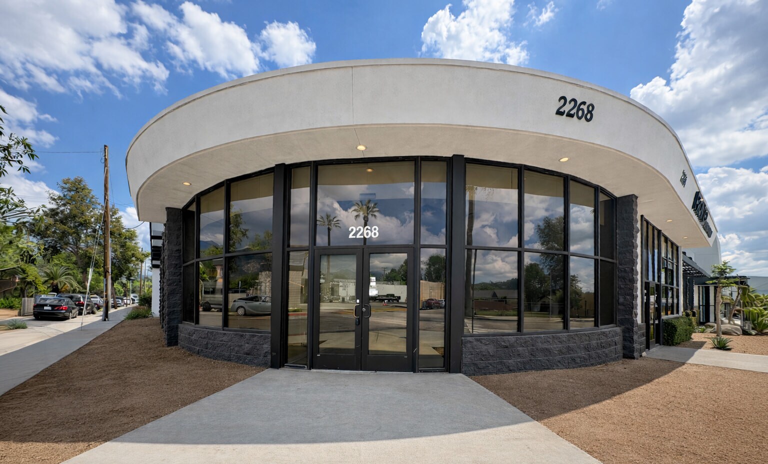 2260-2268 Lincoln Ave, Altadena, CA à louer Photo principale– Image 1 sur 8