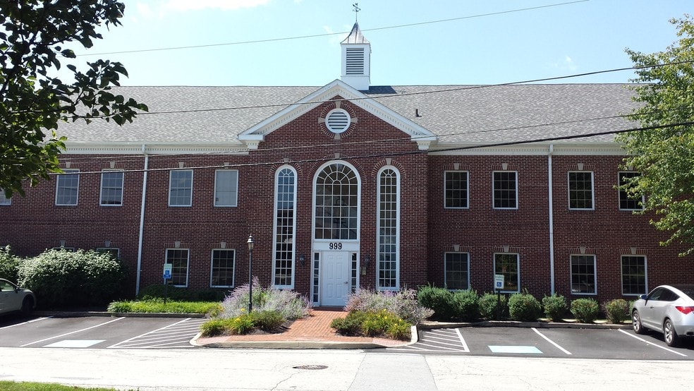 999 West Chester Pike, West Chester, PA à louer - Photo principale – Image 1 sur 4