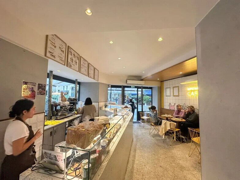 Local commercial dans Paris à louer - Photo intérieure – Image 1 sur 5