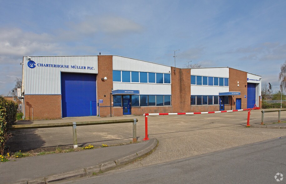 Little Johns Ln, Reading à louer - Photo principale – Image 1 sur 4