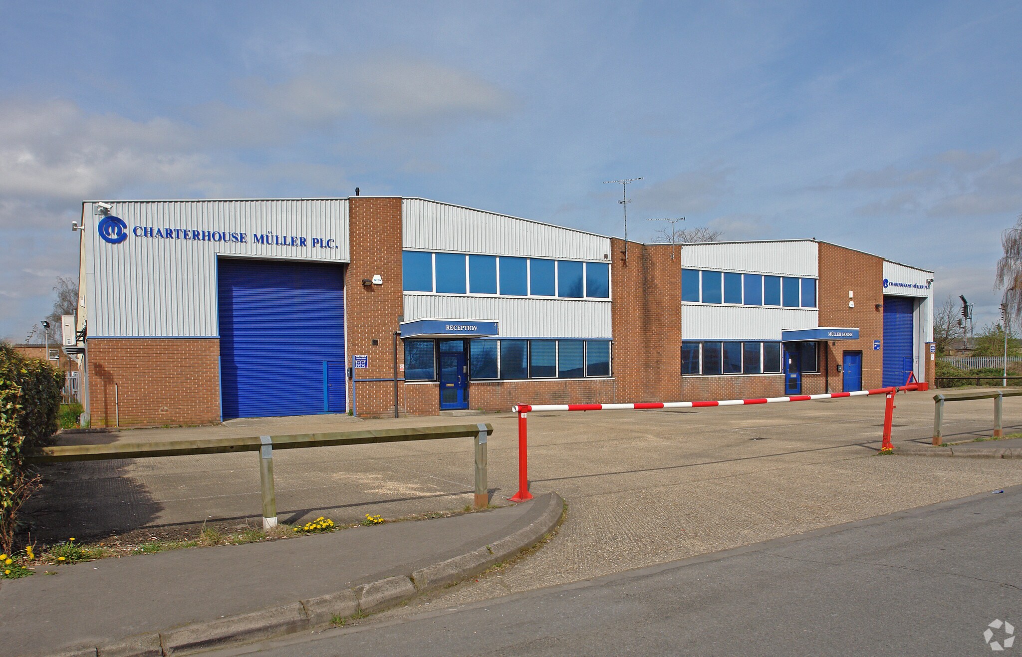 Little Johns Ln, Reading à louer Photo principale– Image 1 sur 5