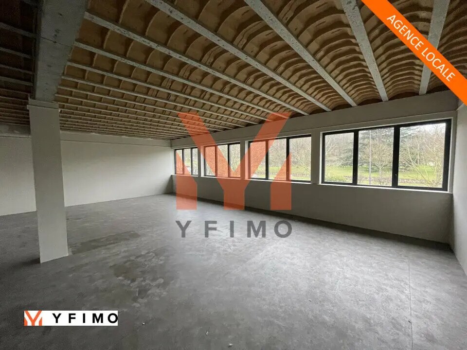 Bureau dans Aubergenville à louer Photo intérieure– Image 1 sur 4