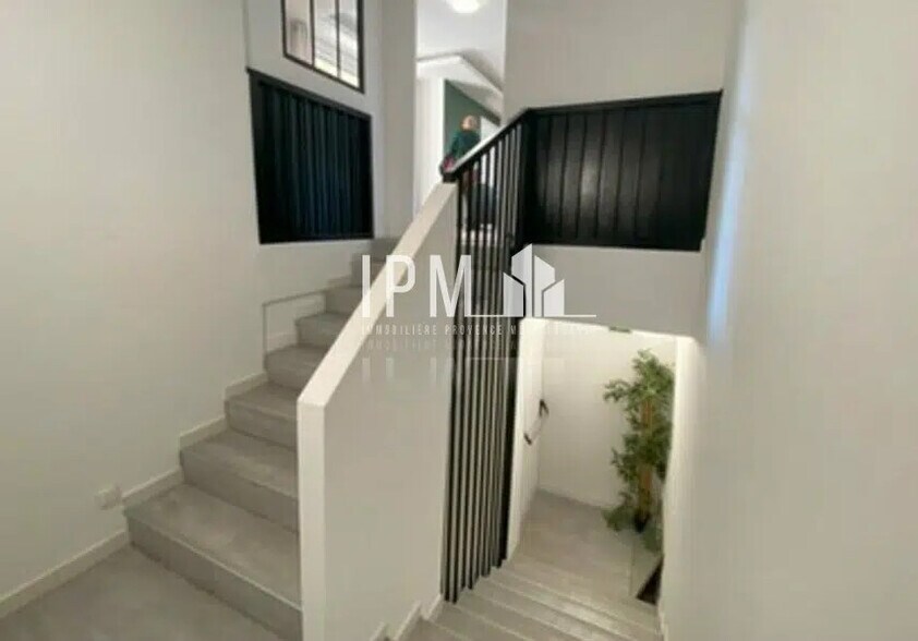 Bureau dans La Valette-du-Var à louer - Photo intérieure – Image 3 sur 5