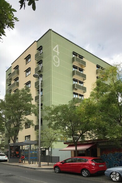 Calle Manojo de Rosas, 49, Madrid, Madrid à louer - Photo de l’immeuble – Image 2 sur 2