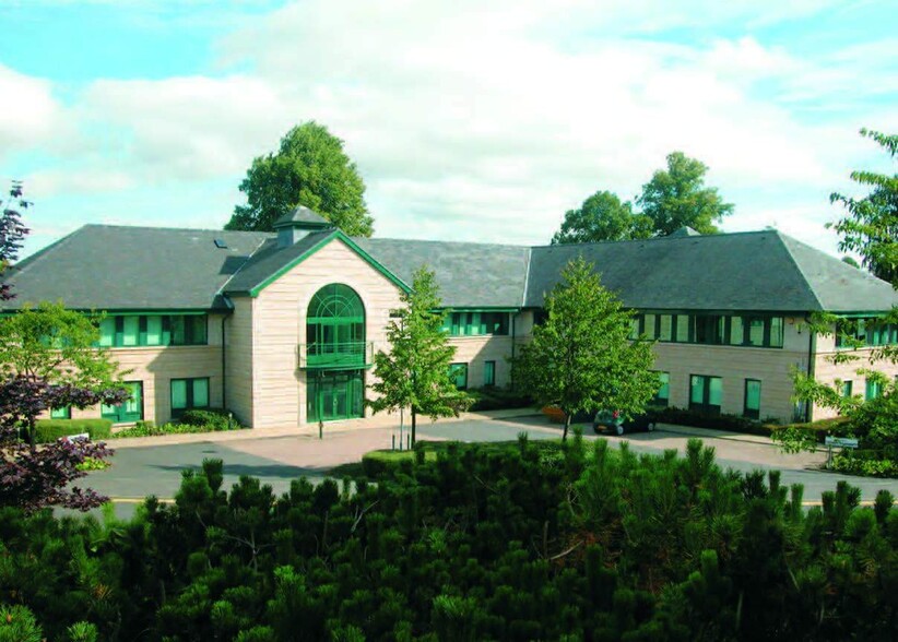 Polmaise Rd, Stirling à louer - Photo de l’immeuble – Image 2 sur 10