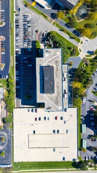 1400 Opus Pl, Downers Grove, IL à louer - Aérien – Image 3 sur 8