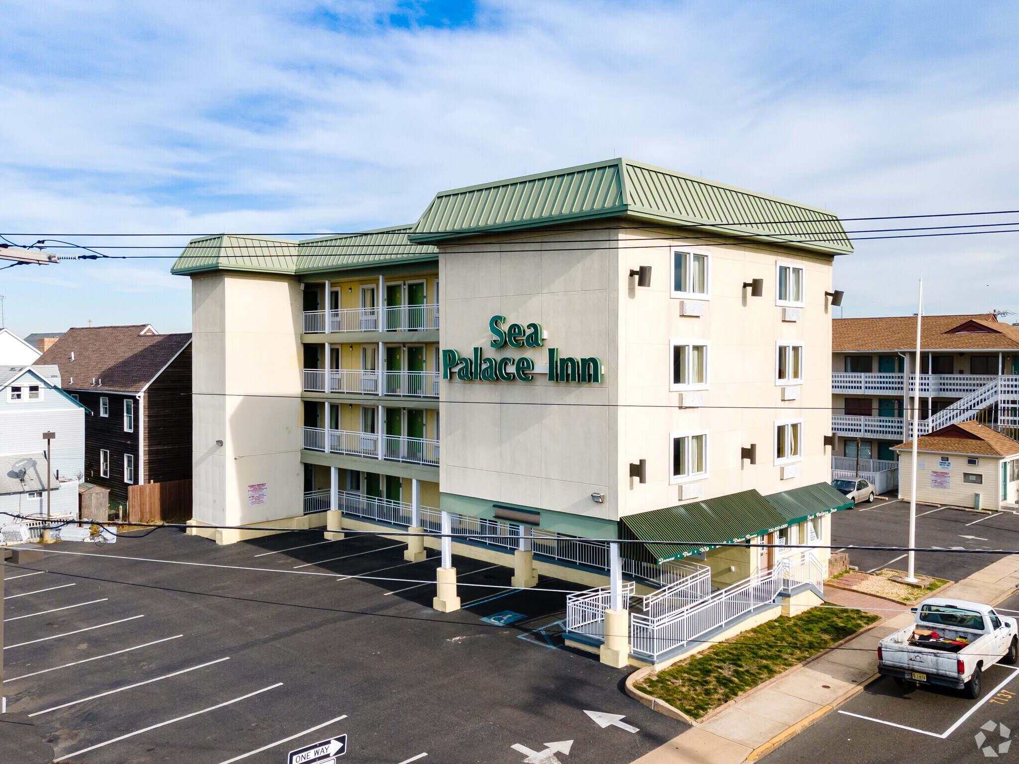 136 Sumner Ave, Seaside Heights, NJ à vendre Photo principale– Image 1 sur 12