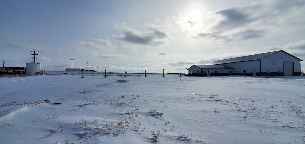 13318 29th P St NW, Arnegard, ND à vendre - Photo de l’immeuble – Image 3 sur 47