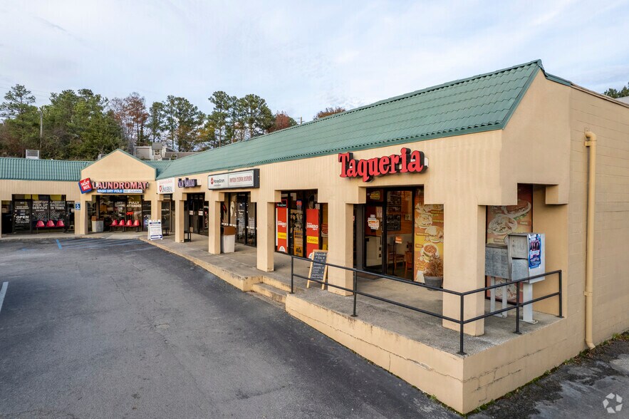 3133 Lorna Rd, Birmingham, AL à louer - Photo de l’immeuble – Image 3 sur 5