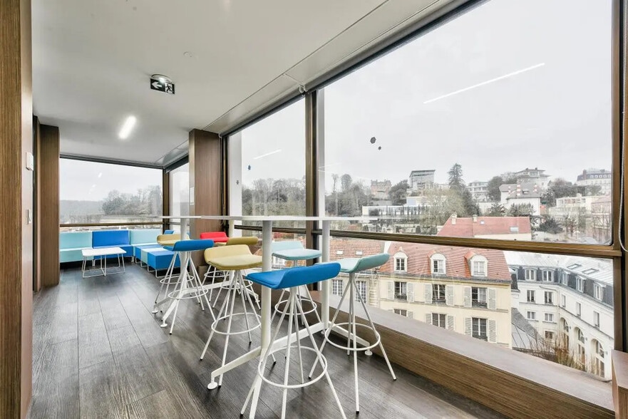 Bureau dans Saint-Cloud à vendre - Photo de l’immeuble – Image 3 sur 8