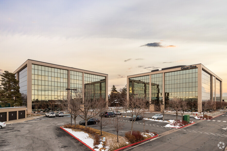 5215 W Wiley Post Way, Salt Lake City, UT à louer - Photo de l’immeuble – Image 1 sur 4