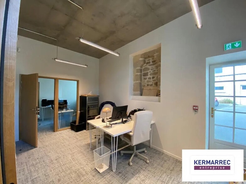 Bureau dans Vannes à louer - Photo de l’immeuble – Image 1 sur 3