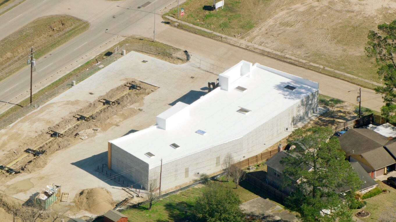 5650 E Little York Rd, Houston, TX à louer Photo de l’immeuble– Image 1 sur 9