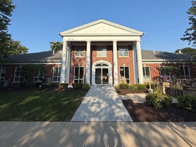 47 S 6th Ave, La Grange, IL à louer Photo principale– Image 1 sur 13