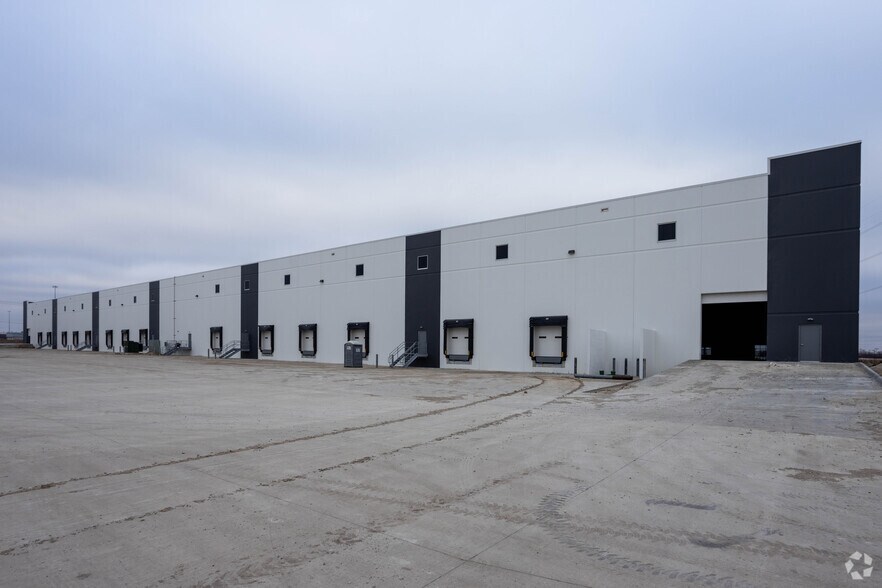 7055-7125 SE Delaware Ave, Ankeny, IA à vendre - Photo de l’immeuble – Image 2 sur 7