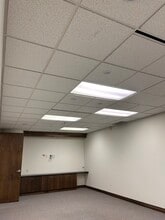 5500 N Service Rd, Burlington, ON à louer Photo intérieure– Image 2 sur 12