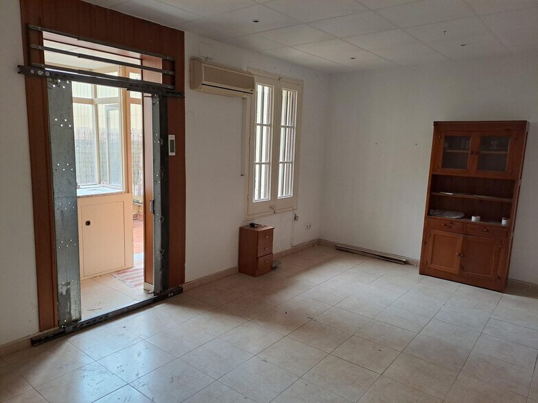 Immeuble residentiel dans Barcelone, Barcelona à vendre - Photo intérieure – Image 1 sur 7