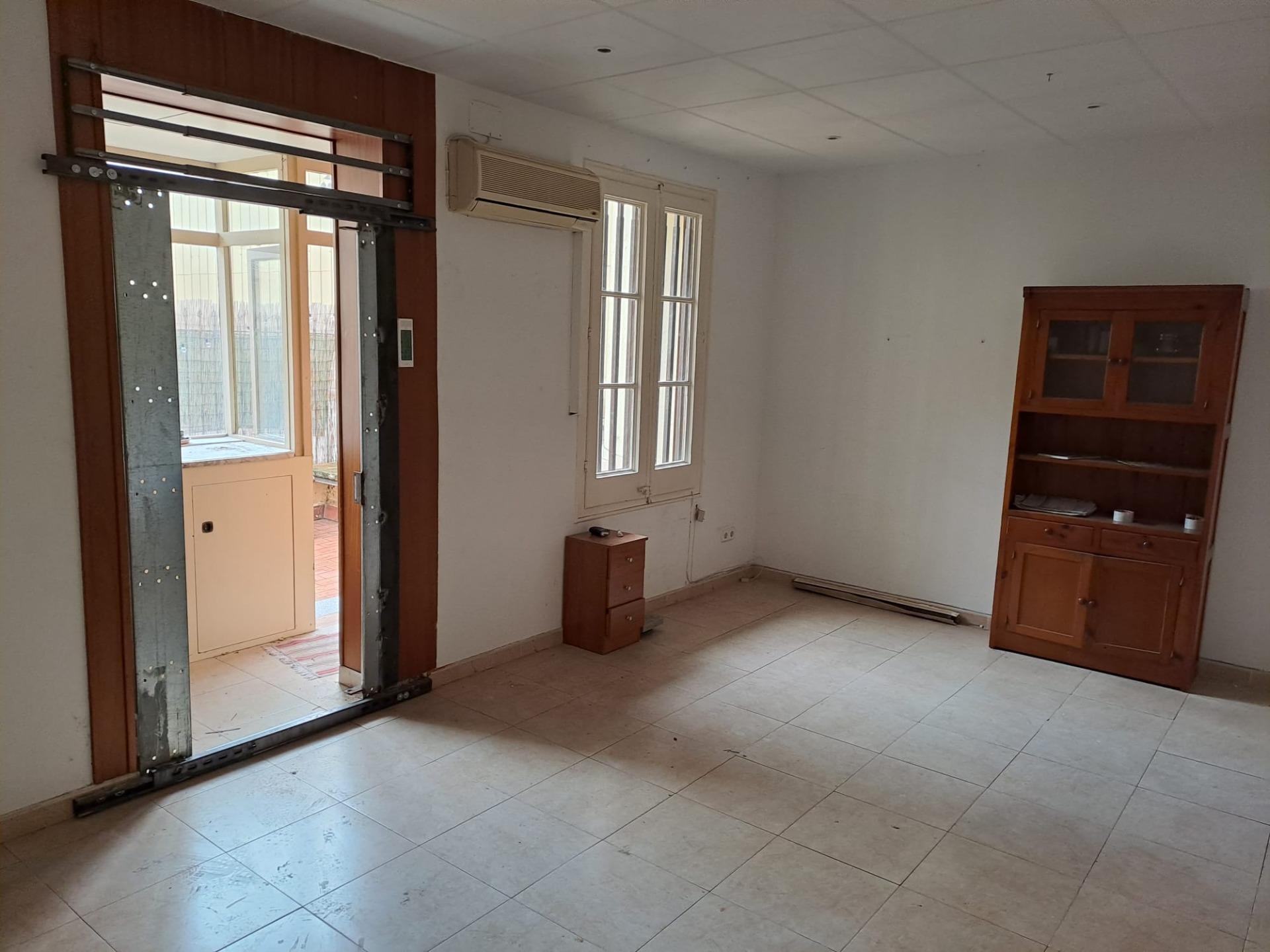 Immeuble residentiel dans Barcelone, Barcelona à vendre Photo intérieure– Image 1 sur 8