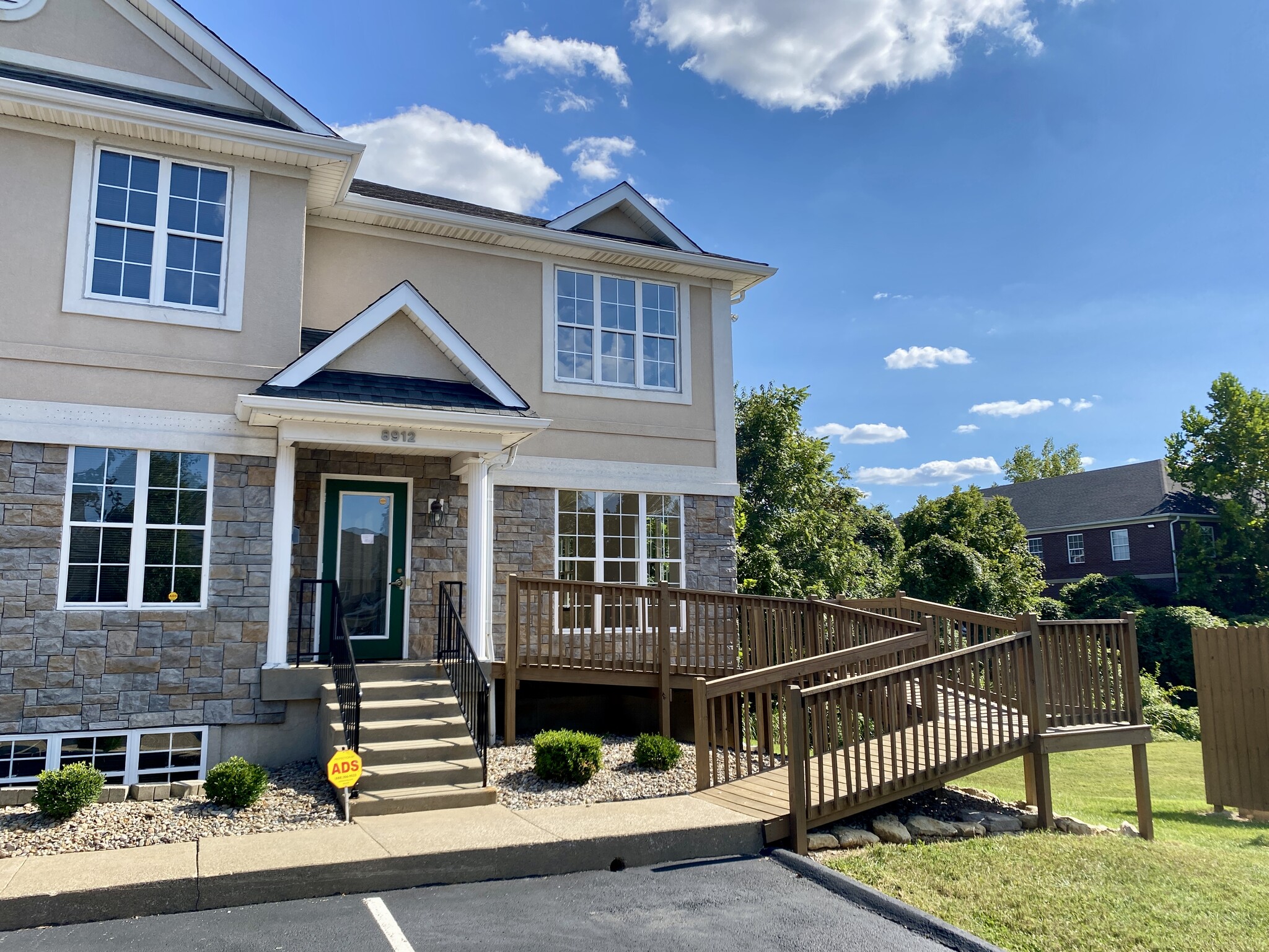 8912 Stone Green Way, Louisville, KY à louer Photo intérieure– Image 1 sur 20