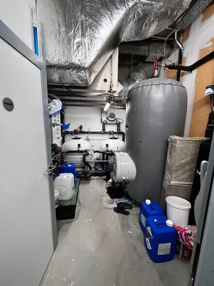 Local commercial dans Englos à louer - Photo de l’immeuble – Image 3 sur 6