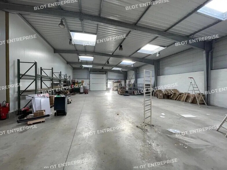 Bureau dans Lanester à louer - Photo de l’immeuble – Image 2 sur 8