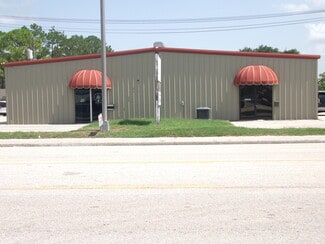 Plus de détails pour 2120 E Edgewood Dr, Lakeland, FL - Industriel/Logistique à louer