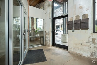 504 Rhett St, Greenville, SC à louer Photo intérieure– Image 2 sur 7