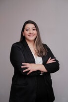 Zoila Flores