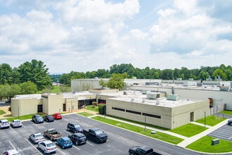 Putnam County Manufacturing Facility. Dr, Cookeville, TN à louer Photo de l’immeuble– Image 2 sur 9
