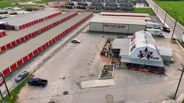 1193 Loop 337, New Braunfels, TX à vendre - Vidéo sur l’annonce professionnelle – Image 3 sur 6