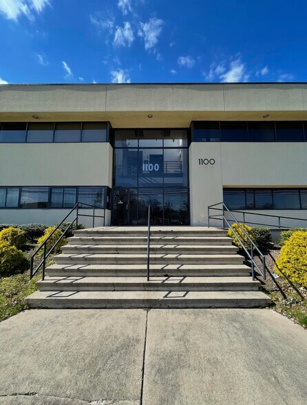 1100 Clifton Ave, Clifton, NJ à vendre - Photo de l’immeuble – Image 2 sur 3