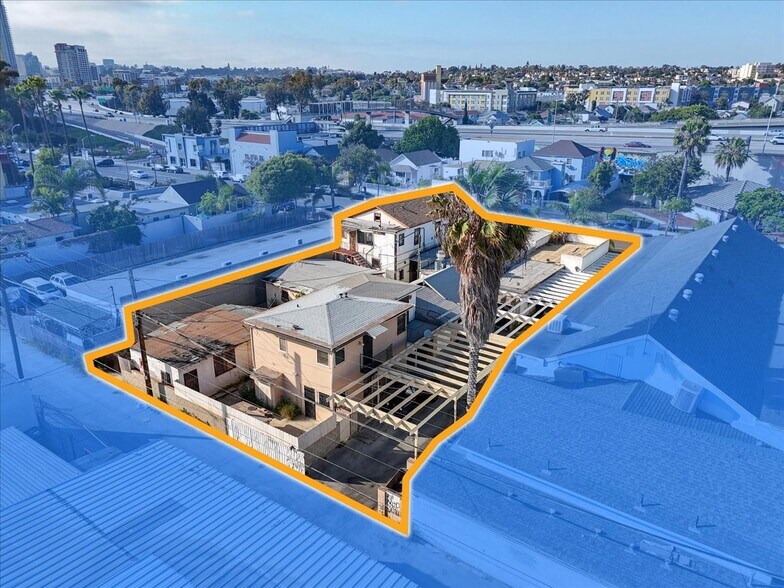Las Cuatro Milpas portefeuille de 2 biens à vendre sur LoopNet.fr - Photo de l’immeuble – Image 3 sur 8