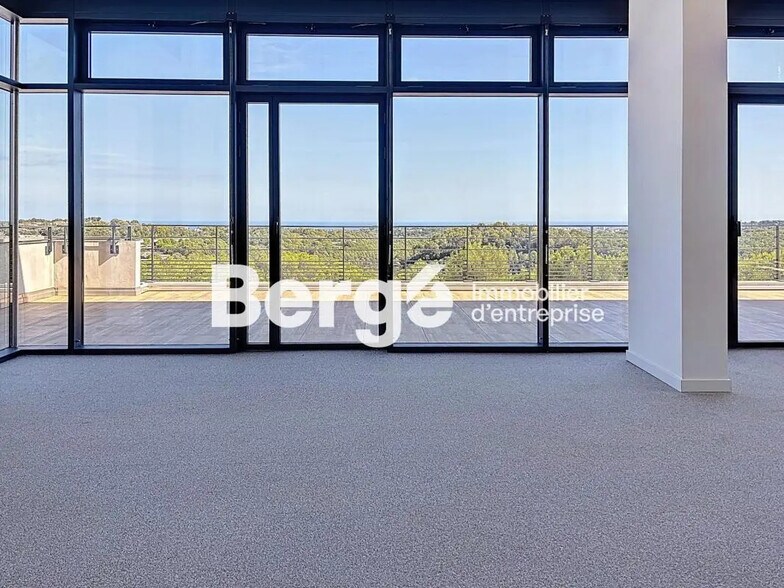 Bureau dans SOPHIA ANTIPOLIS à louer - Photo de l’immeuble – Image 2 sur 22