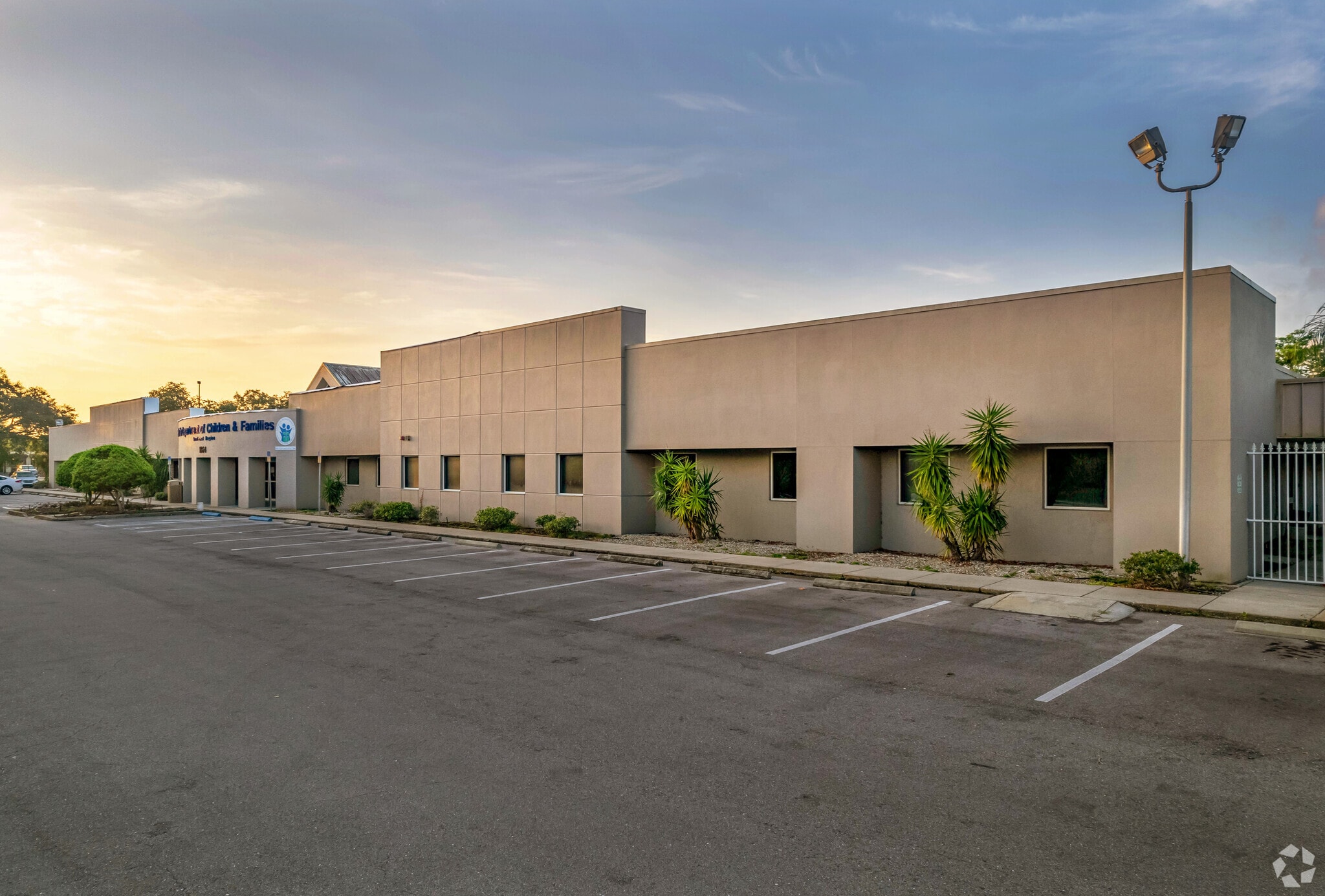 1876 17th St, Sarasota, FL à louer Photo principale– Image 1 sur 11