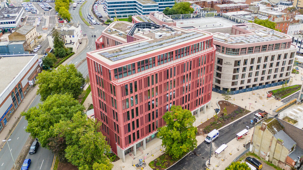 5-7 Cathedral Walk, Gloucester à louer - Aérien – Image 2 sur 4