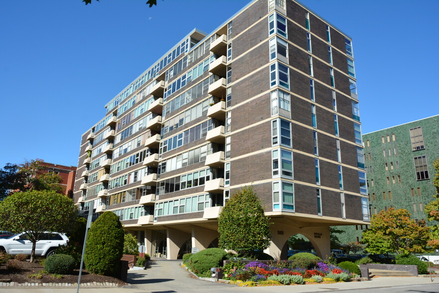 552 N Neville St, Pittsburgh, PA à louer - Photo principale – Image 1 sur 15
