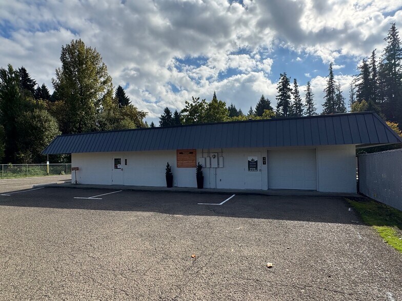 1800 NE Highway 99W, Mcminnville, OR à louer - Photo de l’immeuble – Image 2 sur 8