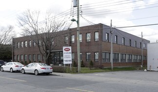 Plus de détails pour 8660 Ch Darnley, Mt Royal, QC - Bureau à louer