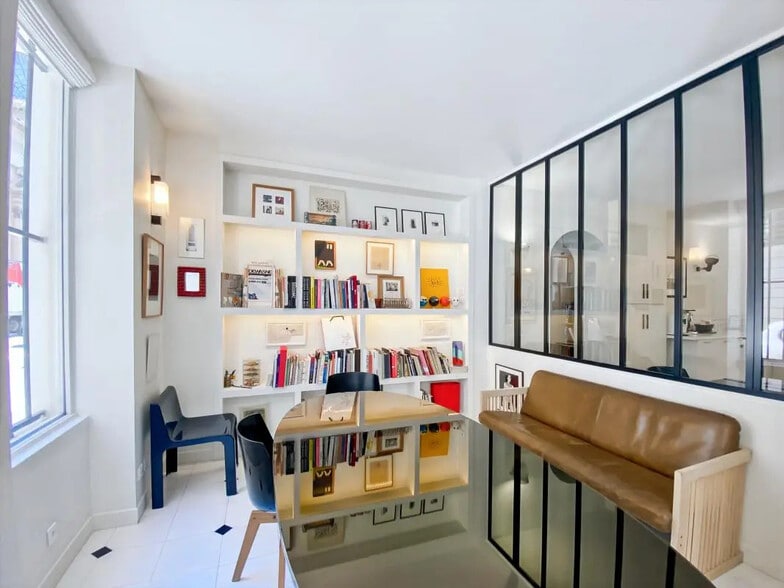 Local commercial dans Paris à louer - Photo de l’immeuble – Image 2 sur 8