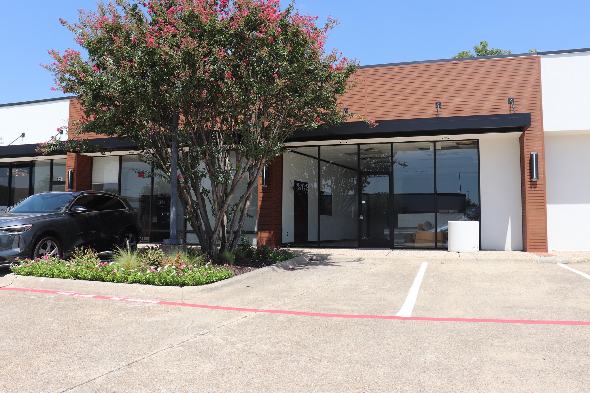 1212-1222 Melbourne Rd, Hurst, TX à louer Photo intérieure– Image 1 sur 2