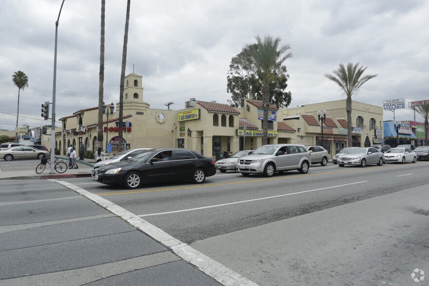 4509-4521 E Whittier Blvd, Los Angeles, CA à louer - Photo principale – Image 2 sur 3