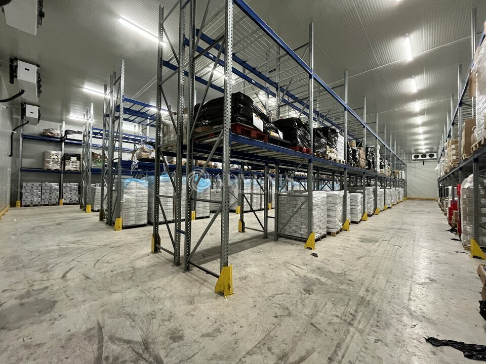 Industriel/Logistique dans Gonesse à louer Photo intérieure– Image 1 sur 13