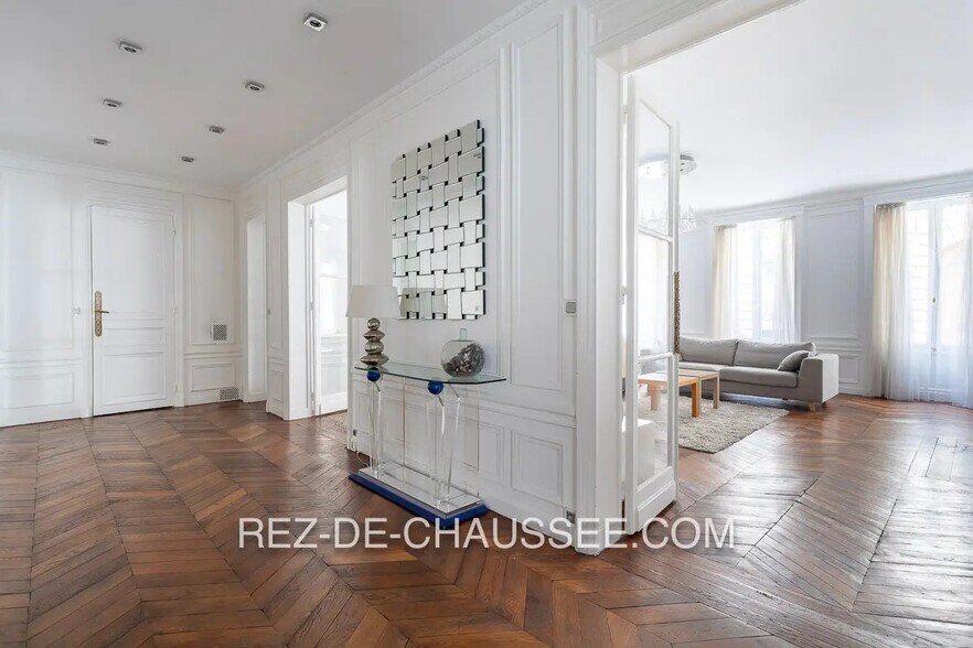 Bureau dans Paris à vendre - Photo de l’immeuble – Image 3 sur 11