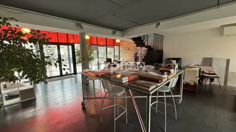Bureau dans Brive-la-Gaillarde à vendre - Photo de l’immeuble – Image 2 sur 9