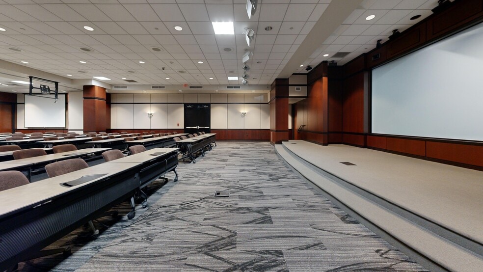 Dual Class A Offices w/ Strong Upside portefeuille de 2 biens à vendre sur LoopNet.fr - Numérisation 3D Matterport – Image 2 sur 46