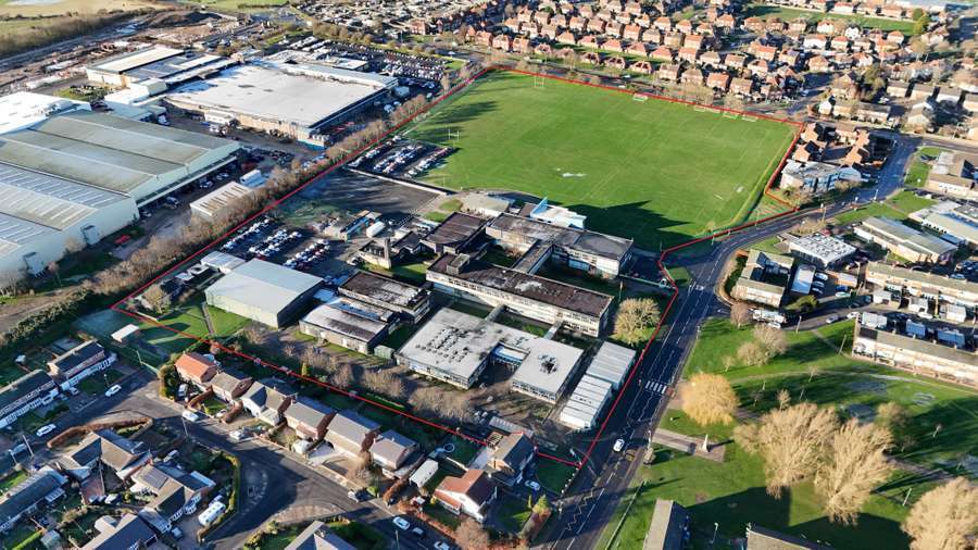 Astley Community High School Av, Whitley Bay à vendre - Photo de l’immeuble – Image 3 sur 4
