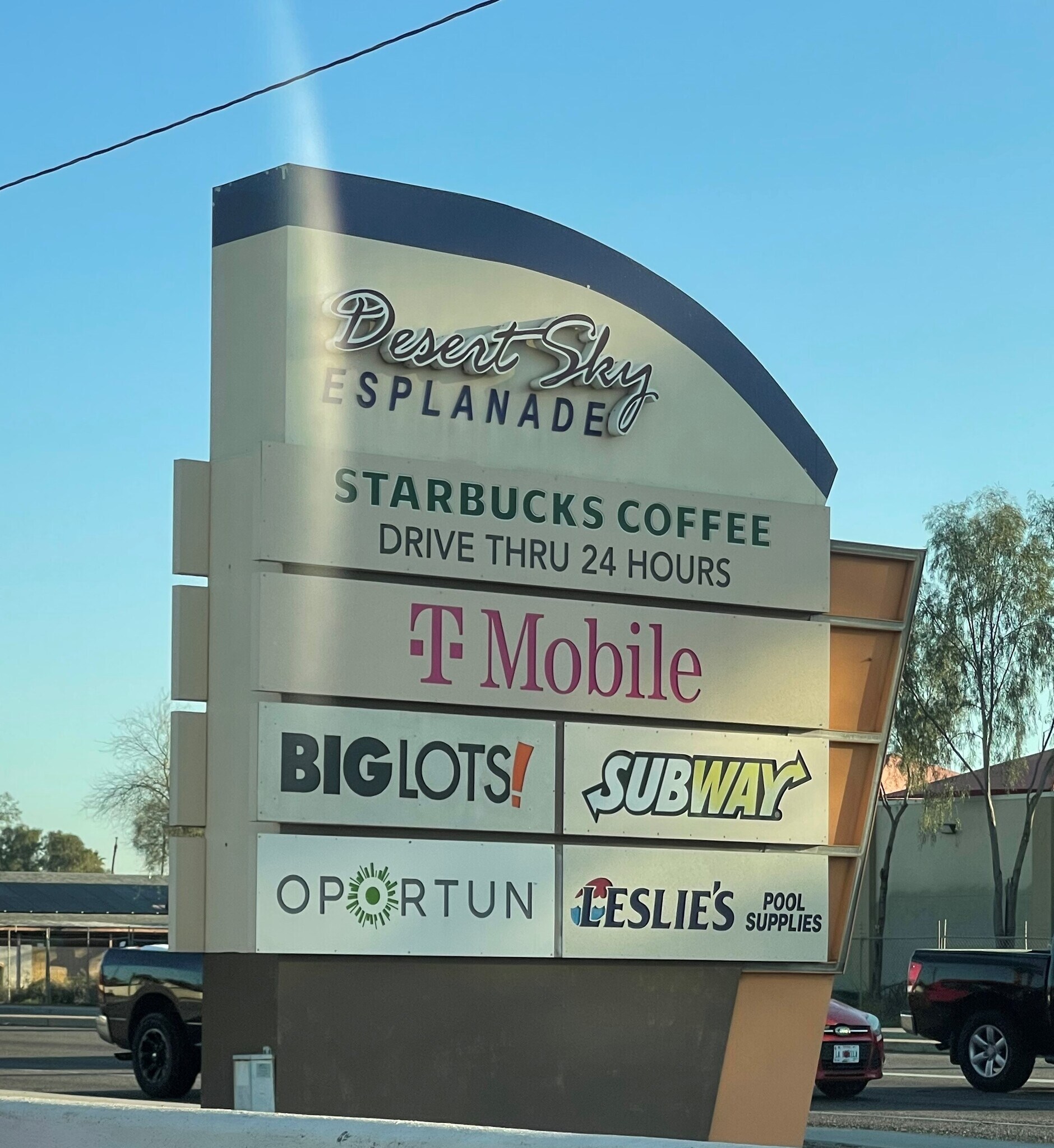 2040 N 75th Ave, Phoenix, AZ à louer Photo principale– Image 1 sur 14